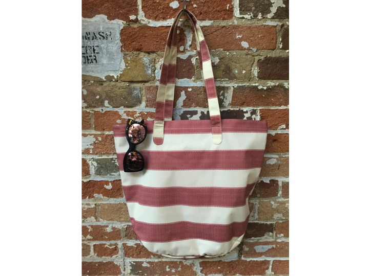 Herschel Stripe Tote $45 Le Specs Sunglasses $118