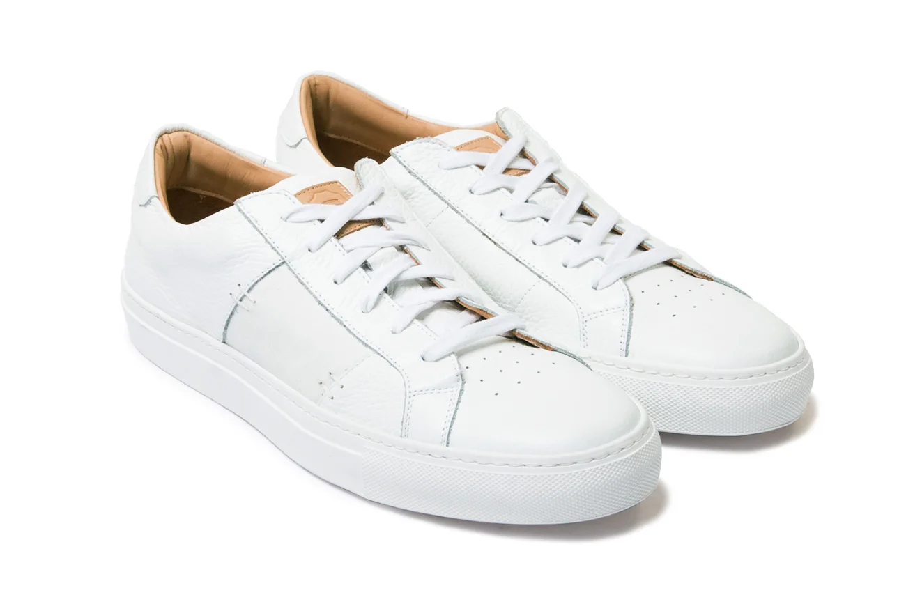 Royale-Leather-Blanco-Allshots-02.jpg