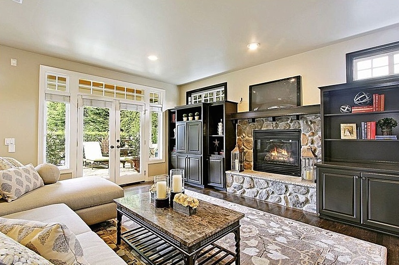 This shot shows the BEFORE photo of the family room. 