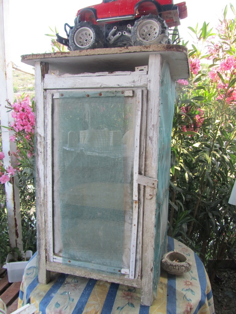 Ricotta cabinet