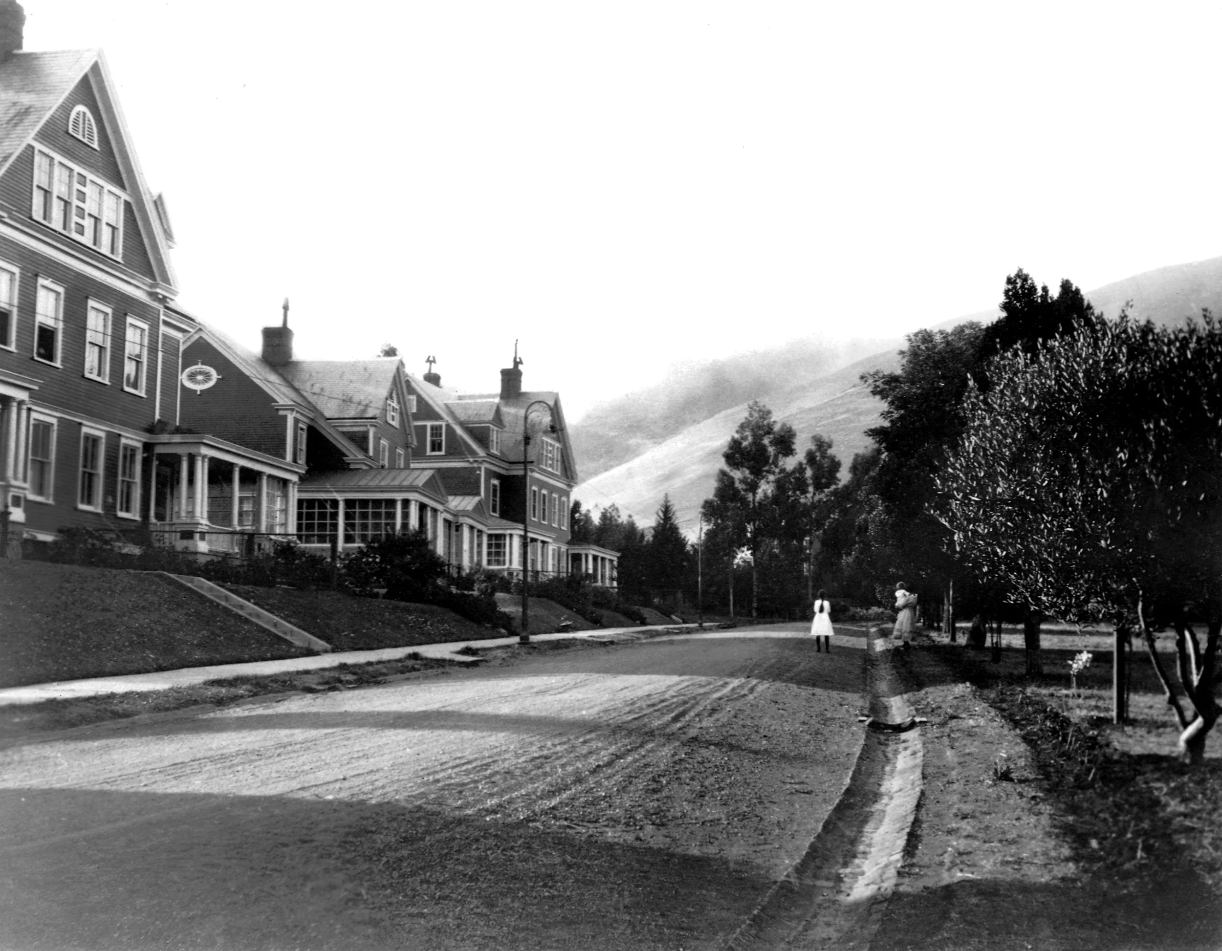 HistoryImage01_crop.jpg