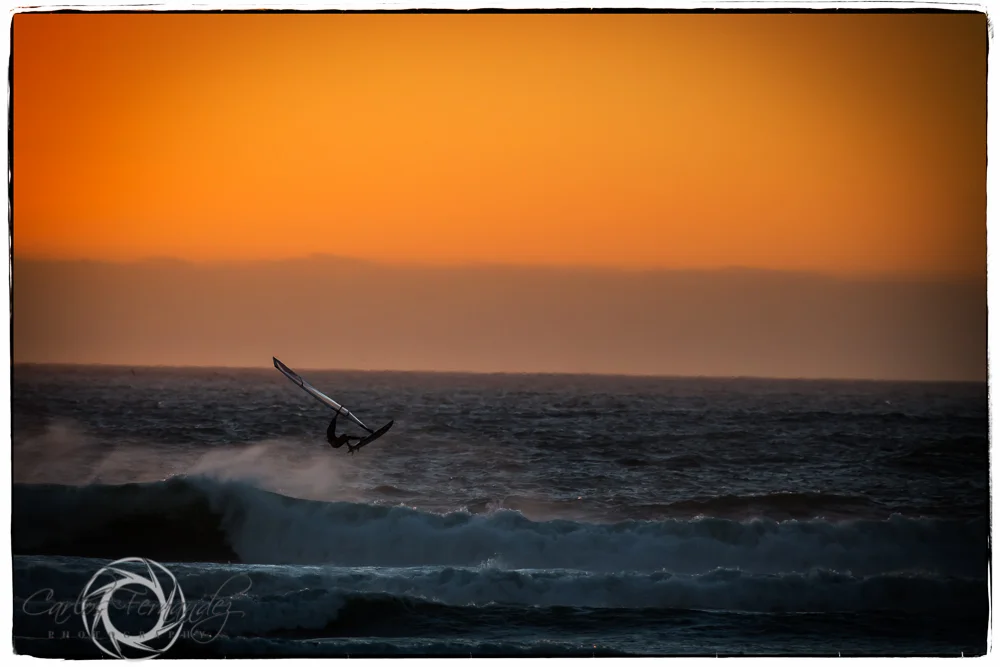 Flying_at_Cape_Town_Sunset.jpg