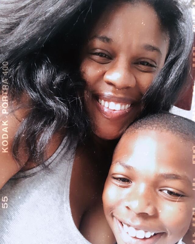 puffy eyes and fresh morning faces 🌤. first thing, HUGS ALWAYS!...
.
.
.
. 
#thefallcofamily #weliveandwelearn🌱 #storytellers #kidjournalists #familyjournalist #familyoffilmakers #teachermom #simplemoments #homeschoolcollective #homeschoolingbyhear