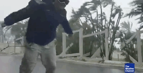 Hurricane Matthew in Nassau, Bahamas. source: The Weather Channel