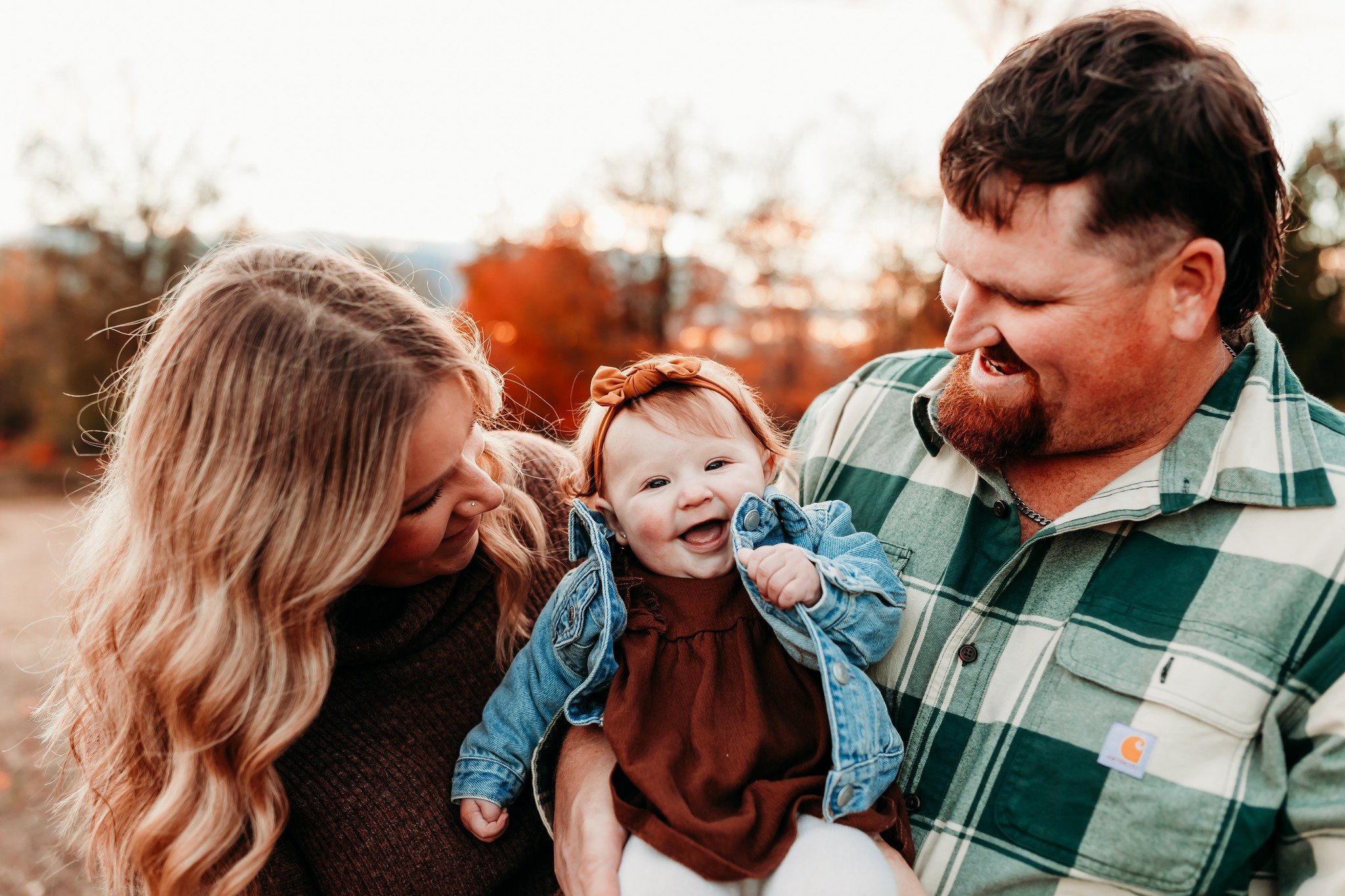 #melissatoyephotography #ottawaweddingphotographer #ottawafamilyphotography #ottawavalley #ottawavalleyphotographer #ottawavalleyfamilyphotographer