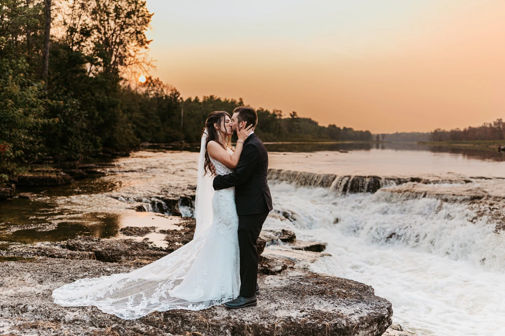 #melissatoyephotography #ottawaweddingphotographer #ottawafamilyphotography #ottawavalley #ottawavalleyphotographer #ottawavalleyfamilyphotographer