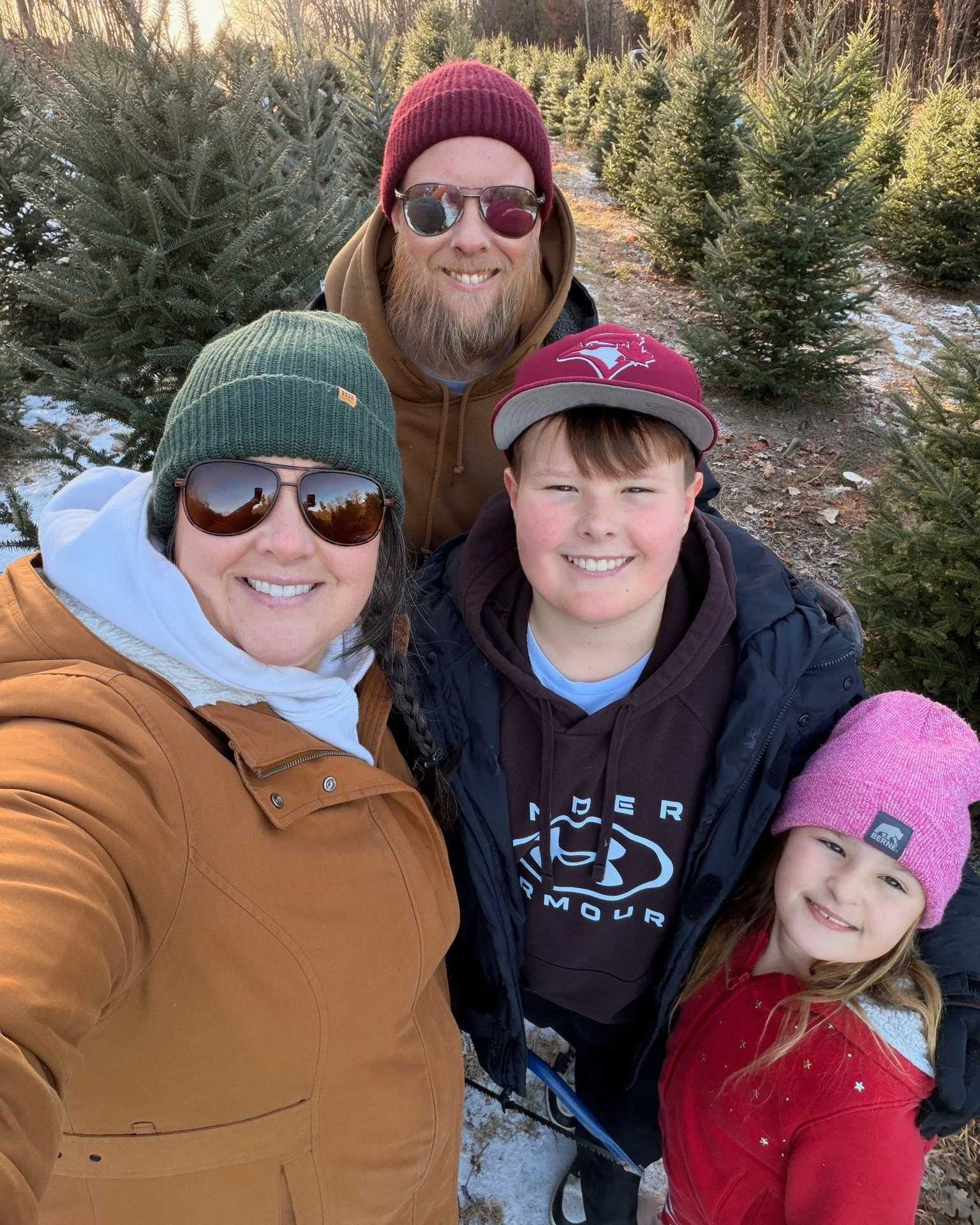 Merry Christmas from our family to yours 🤍🎄 Feeling extra grateful for our wonderful clients and friends who support us in every season ✨

#melissatoyephotography #ottawaweddingphotographer #ottawafamilyphotography #ottawavalley #ottawavalleyphotog