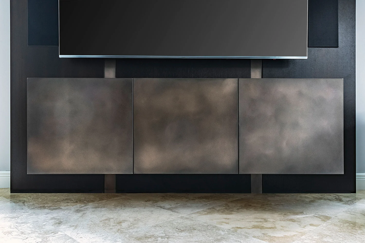 Bronze Pseudo Smooth Black Florentine