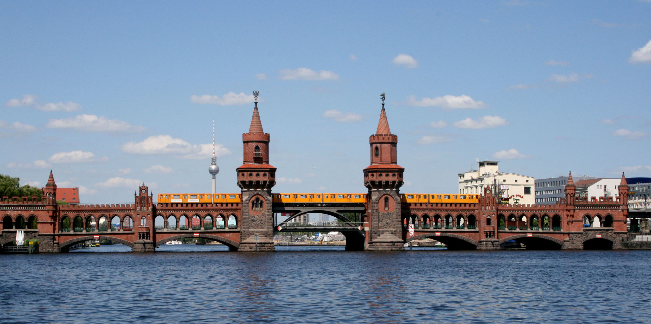 Oberbaumbrücke - photograph from Wikipedia