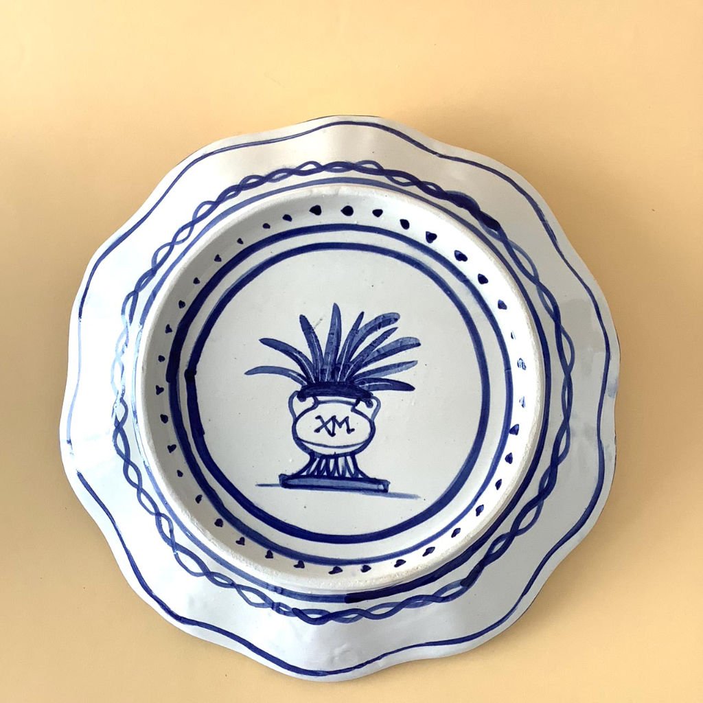 Ximena_Maier_Ceramica_Ilustrada_Jardines_carta-azul.jpg