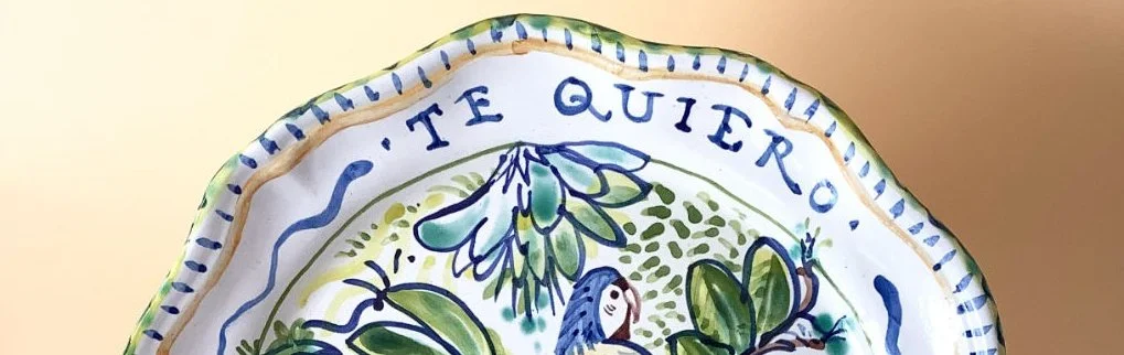 Ximena_Maier_Ceramica_Ilustrada_DeclaracionesdeAmor_loro1.jpg