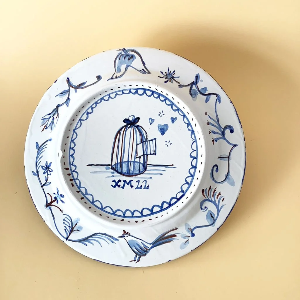 Ximena_Maier_Ceramica_Ilustrada_DeclaracionesdeAmor_loro2-reverso.jpg