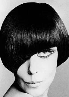 The asymmetrical bowl cut.