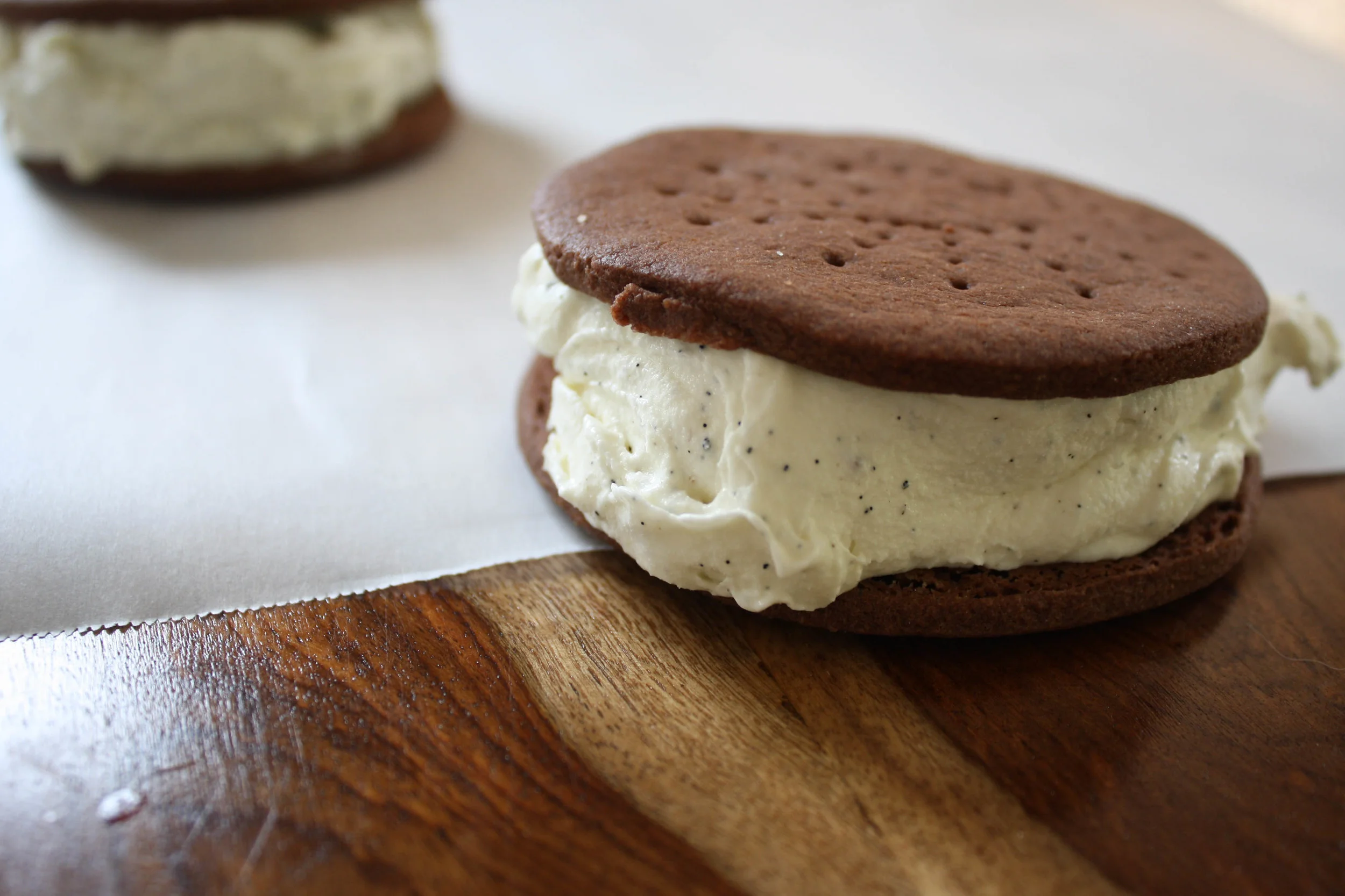 Scoop between 2 cookies for added delight!