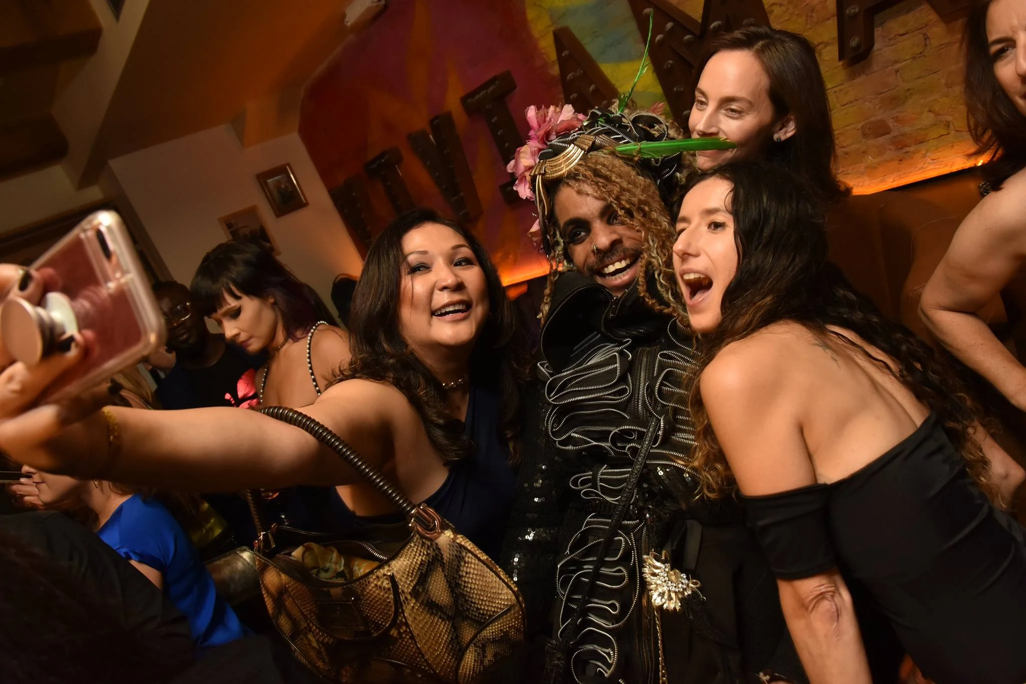 What a fun night we had at the #FallintofitnessNYC event at Serafina Tribeca. &nbsp;It was a fantastic evening hosted by Hypr Media. &nbsp;The event was a mix of networking and a presentation by several featured artists including Monte Mader and Ken…