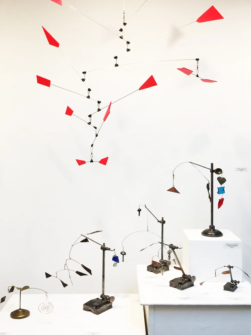 Geometric Mobile and Stabiles