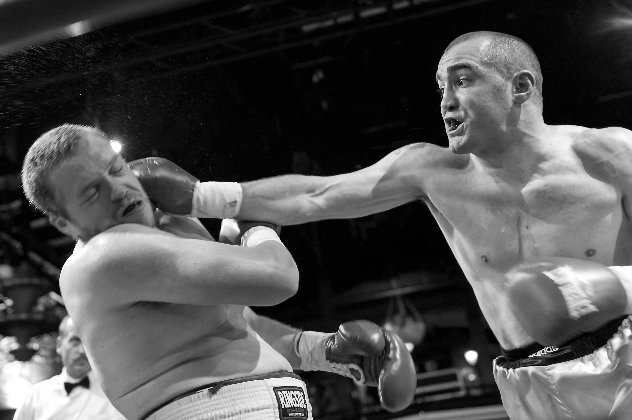 boxing-photography-punch-landing.jpg