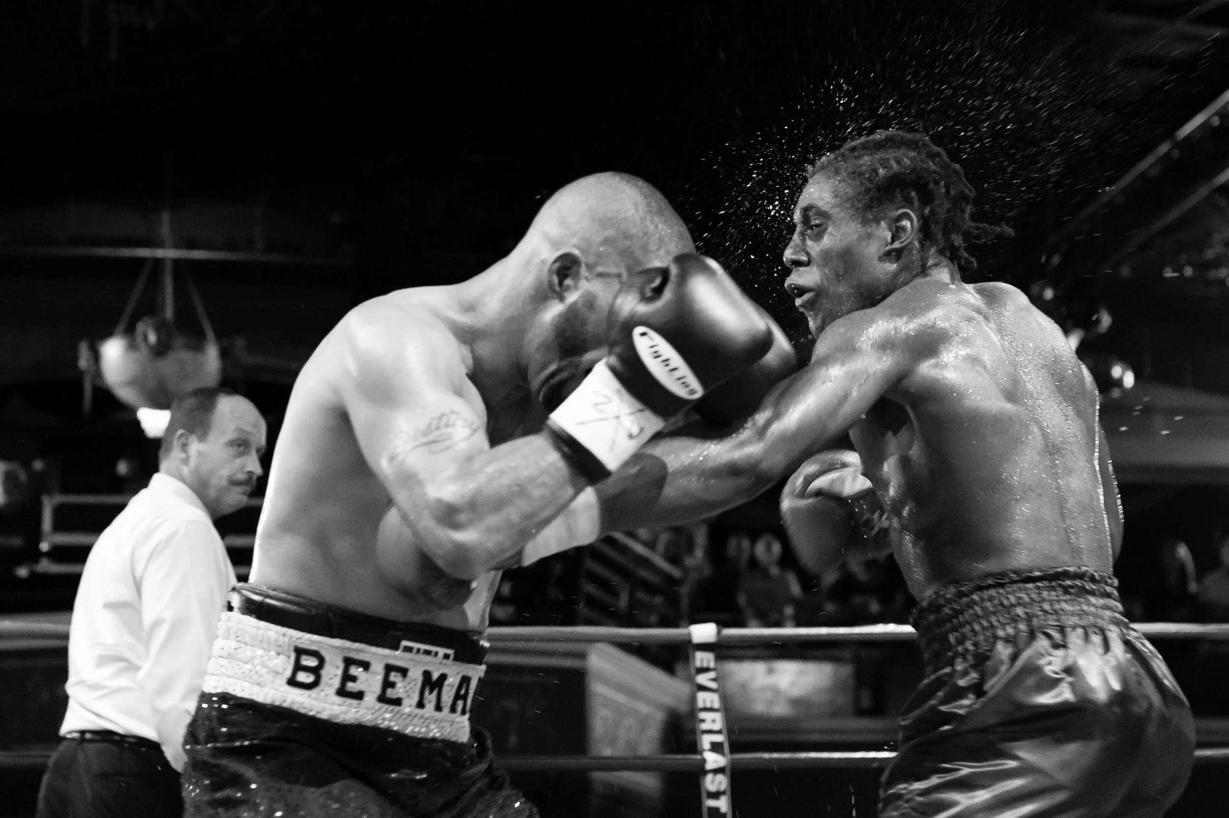 boxing-photography-exchange-sweat-spray.jpg