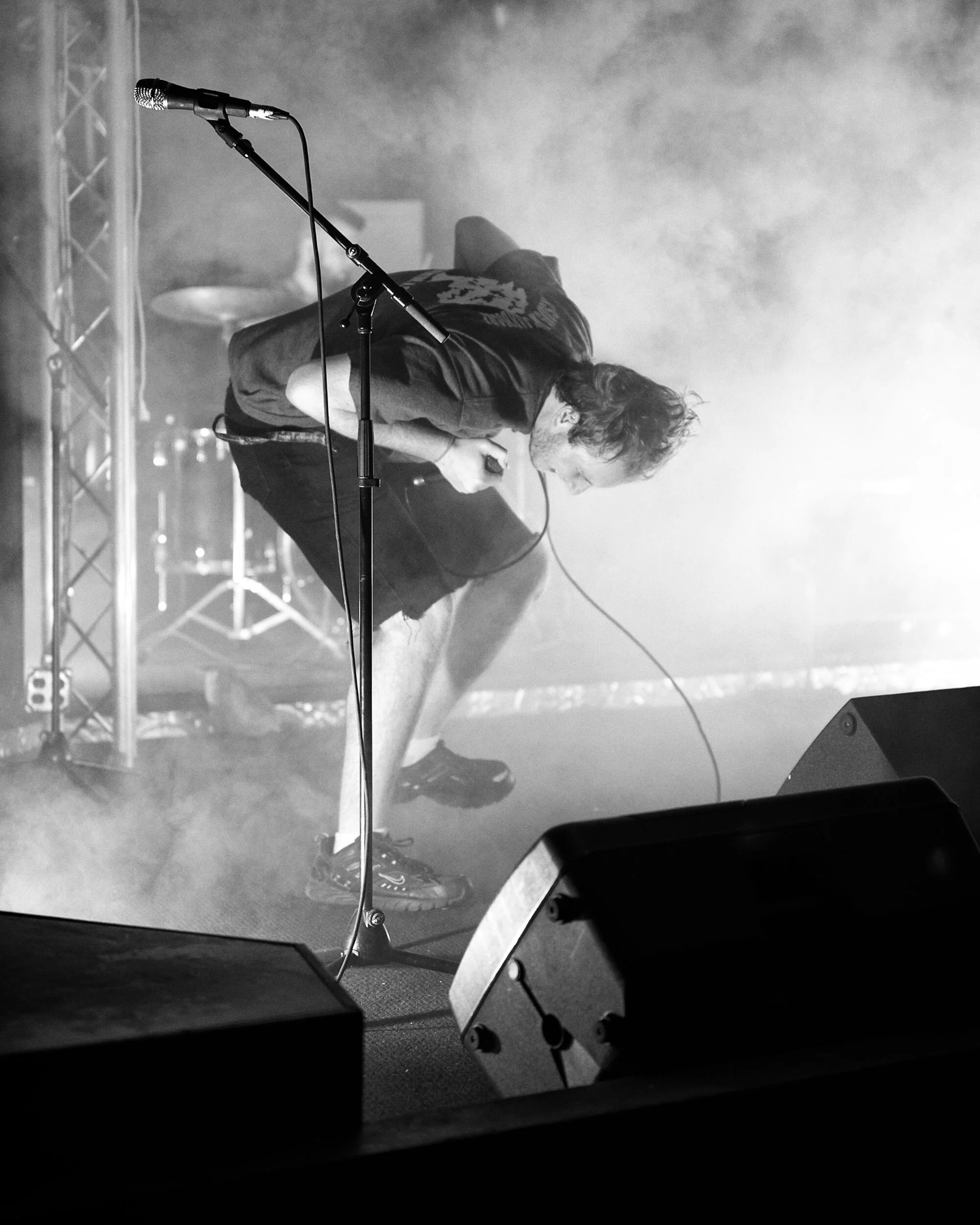 concert-photography-singer-stage-fog.jpg
