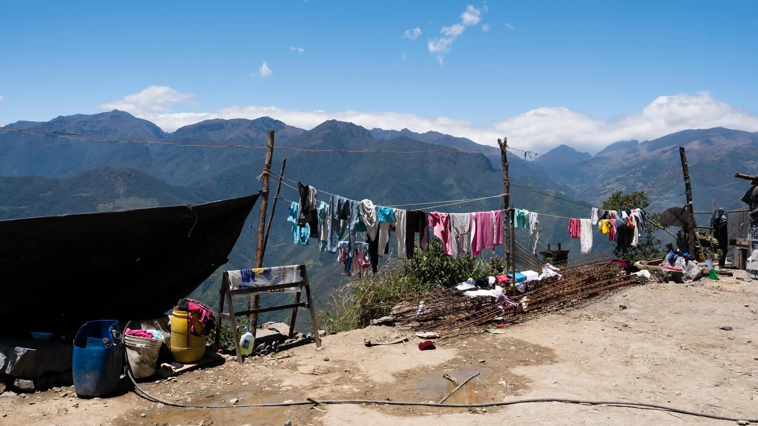 clothesline-laundry-mountain-village-andes-ecuador.jpg