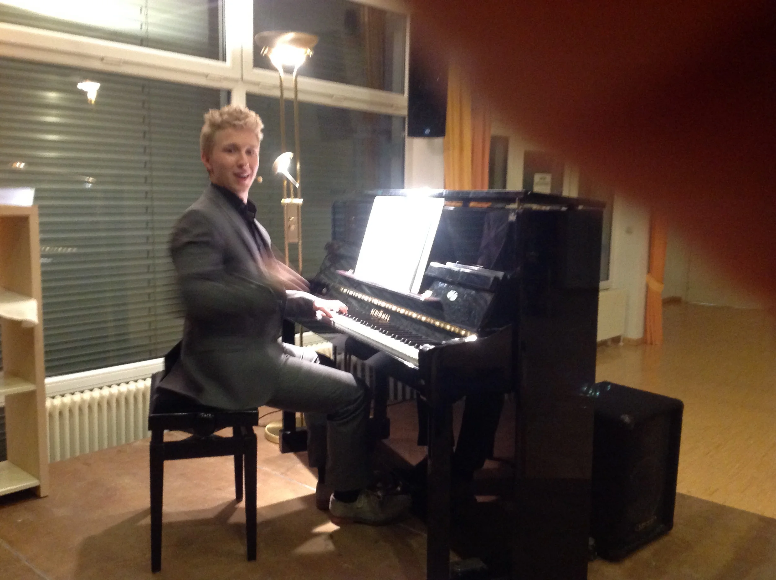 Klavier-Konzert-Kabarett mit Patrick HAHN - Fr. 17.10.2014