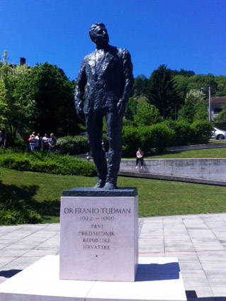 U Velikom Trgovišću
