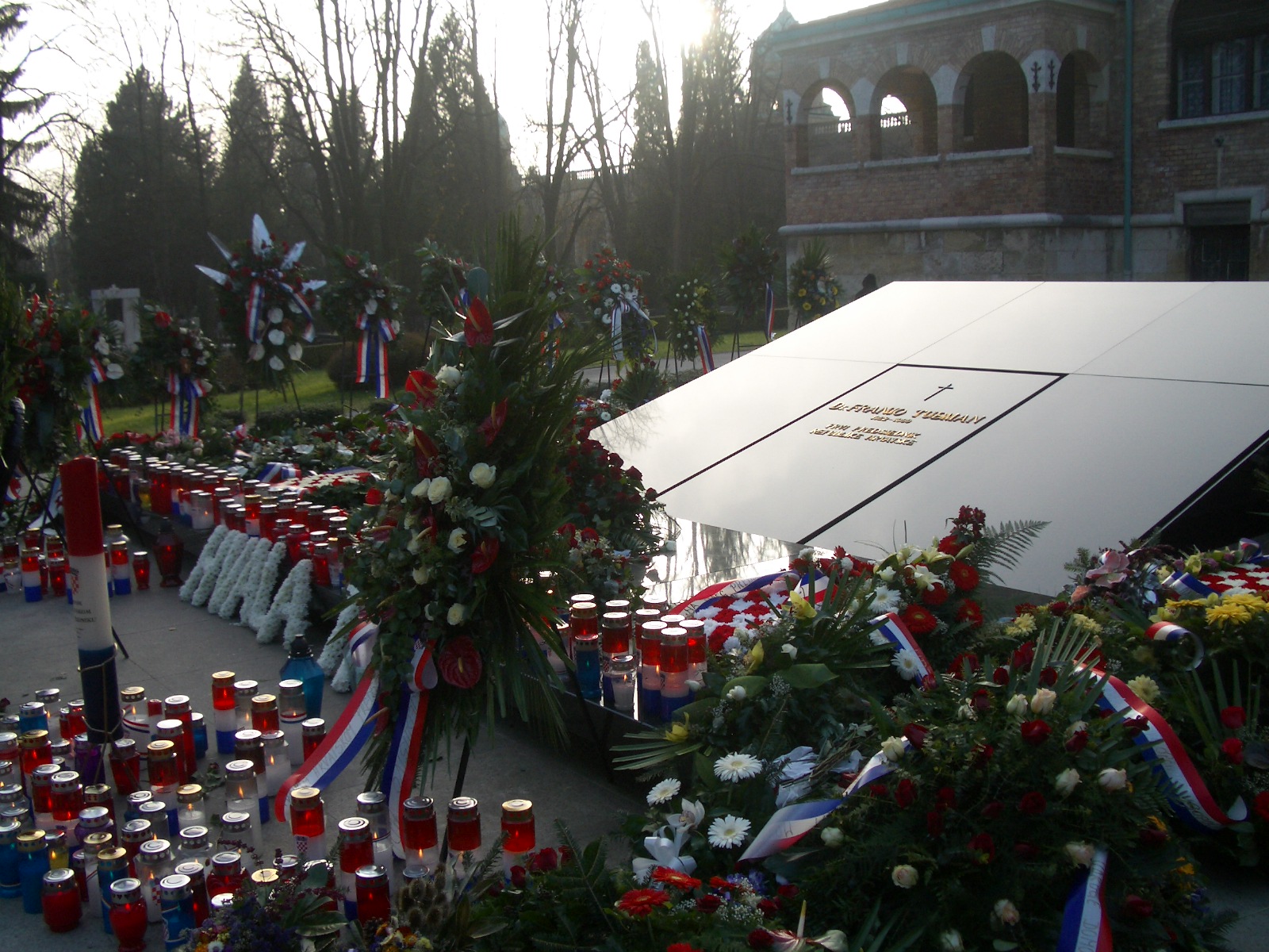 Mirogoj 11-12-04.JPG