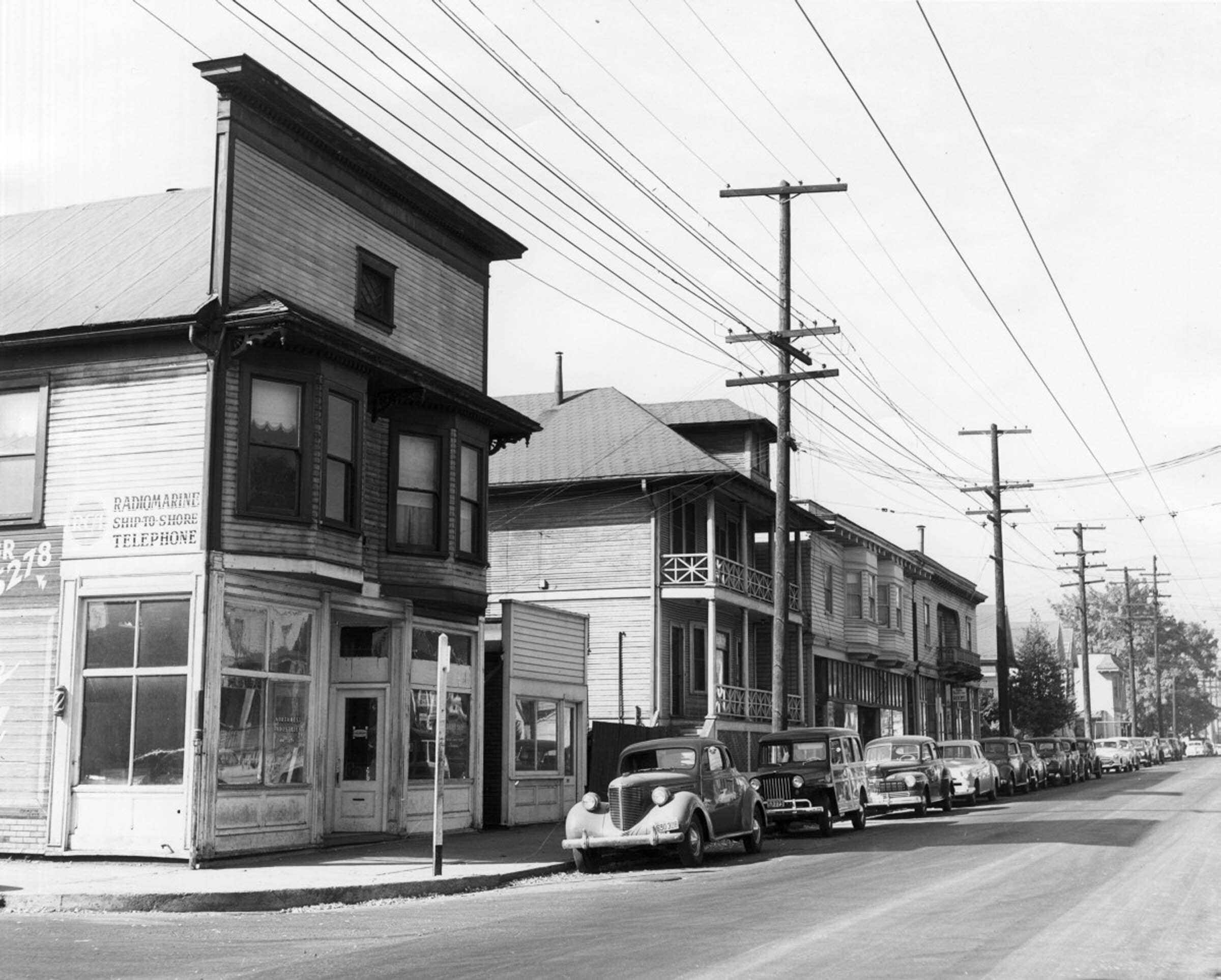Historical photo of NW Thurman Street in Portland, Oregon — William Kaven Architecture