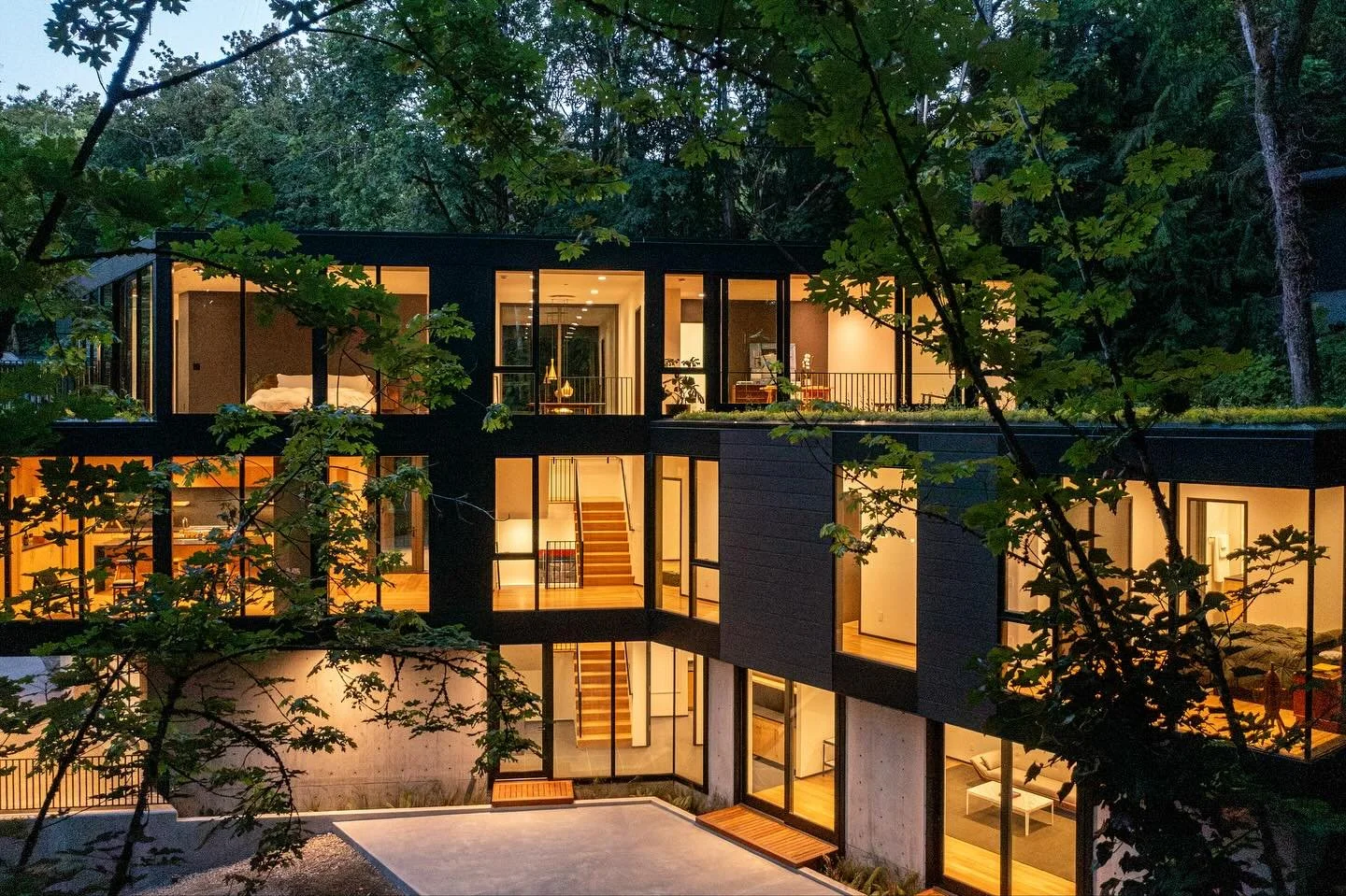 &ldquo;A storied, steel-and-glass luxury dwelling, the latest addition to William / Kaven Architecture&rsquo;s exclusive Northwest Portland development, is on the market for $4 million. [...] Transparent walls and wide terraces evoke architect-develo