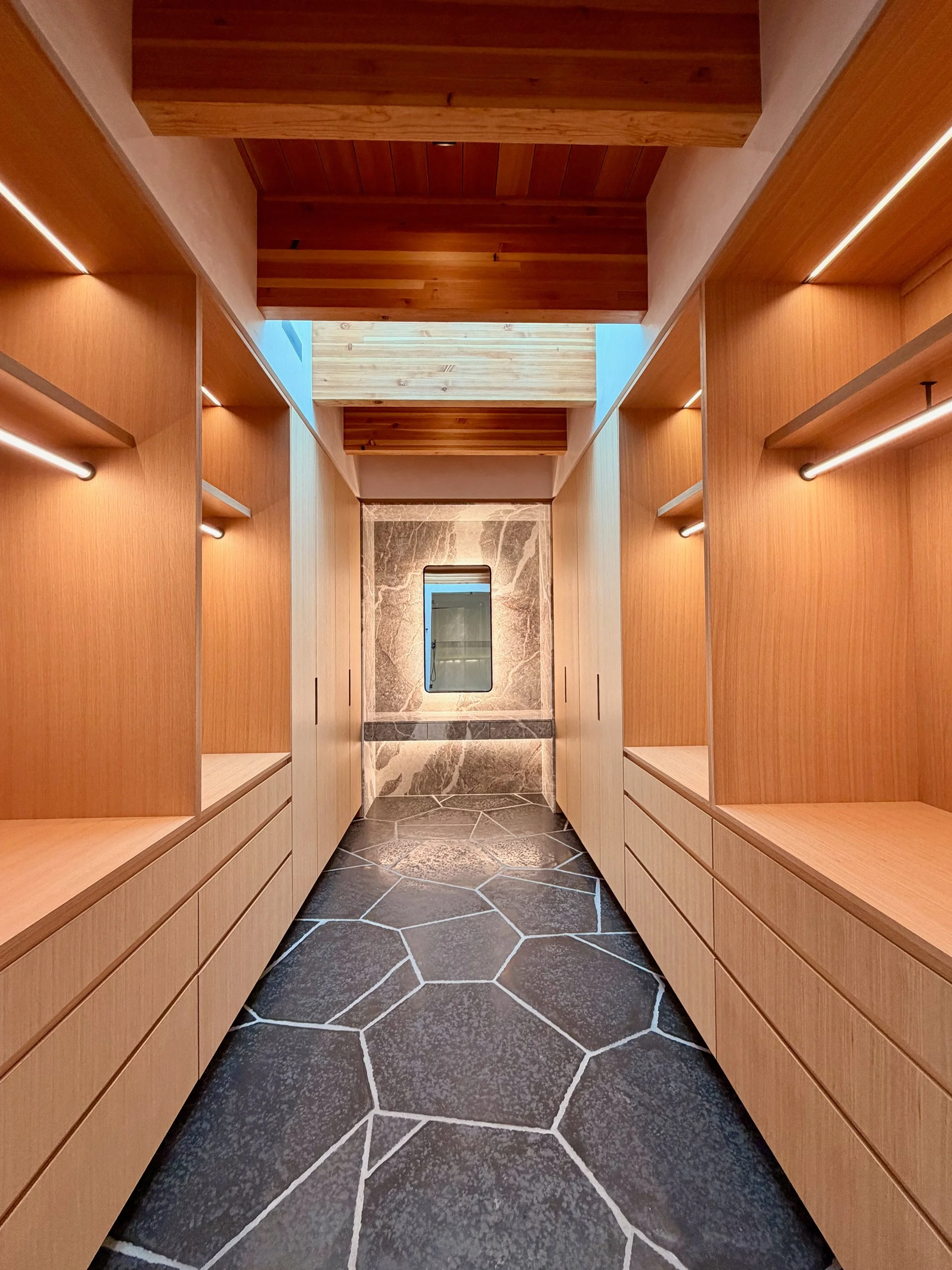primary-closet-stone-floor-hood-river-residence-william-kaven-architecture