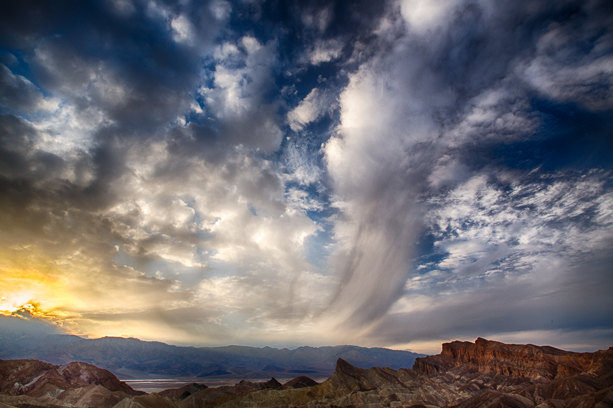 sunset zabriskie point