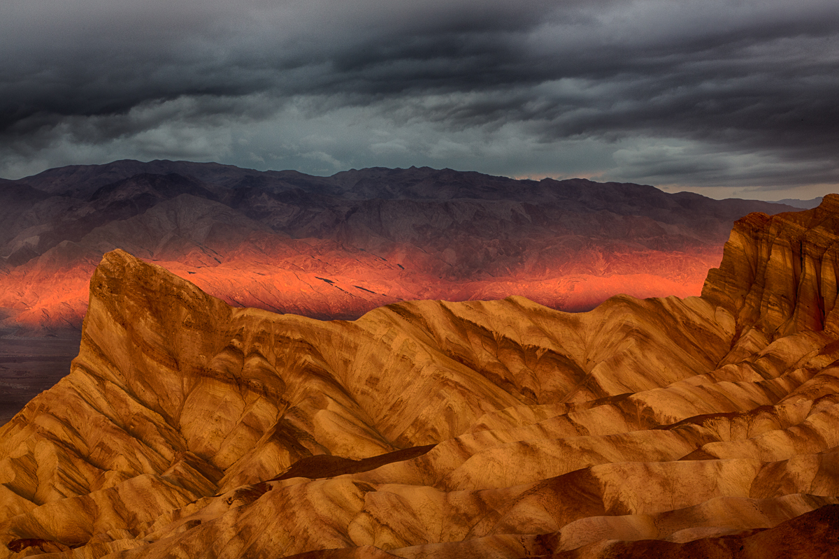 sunrise zabriskie point