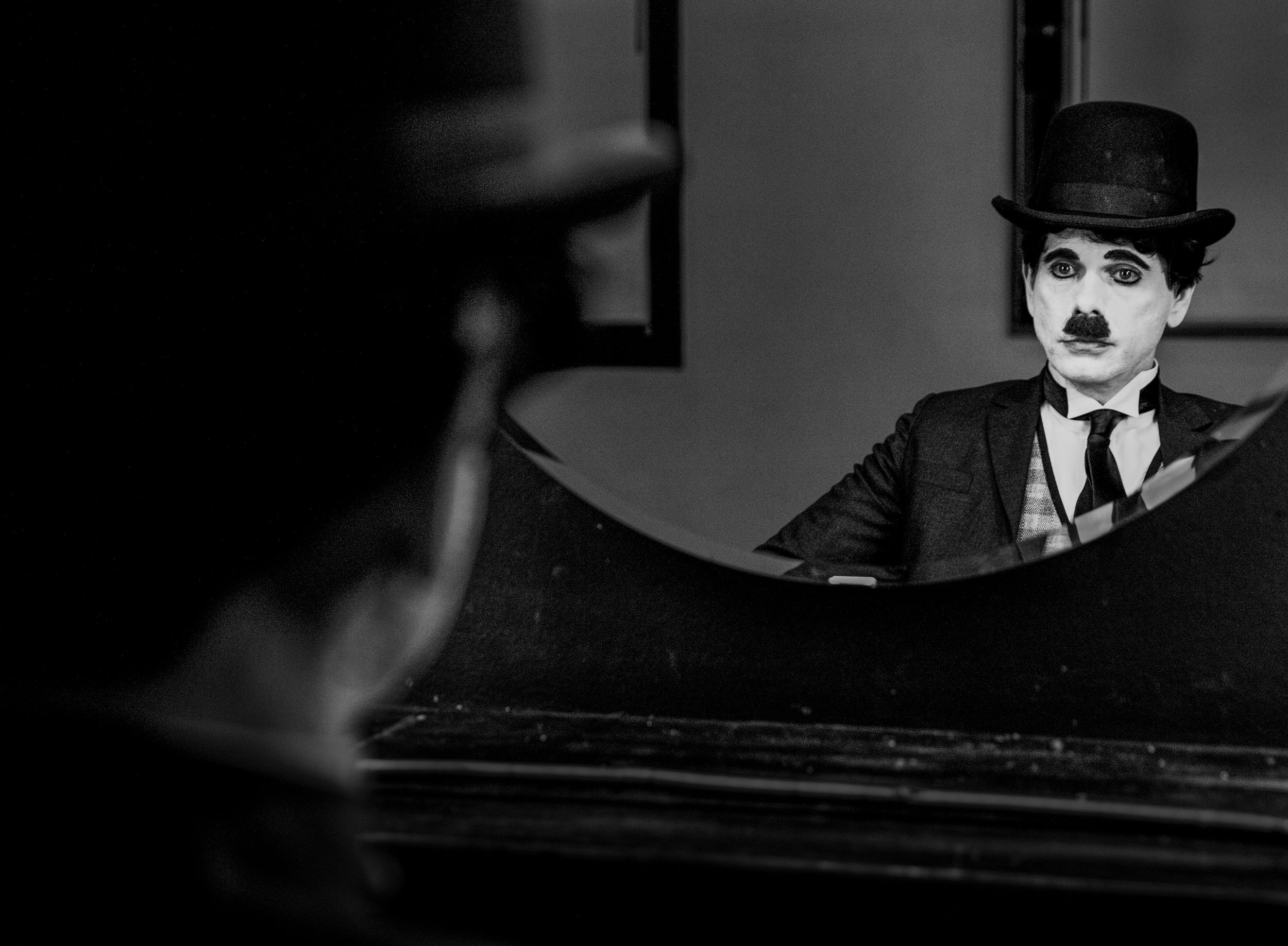 charlies_mirror.jpg