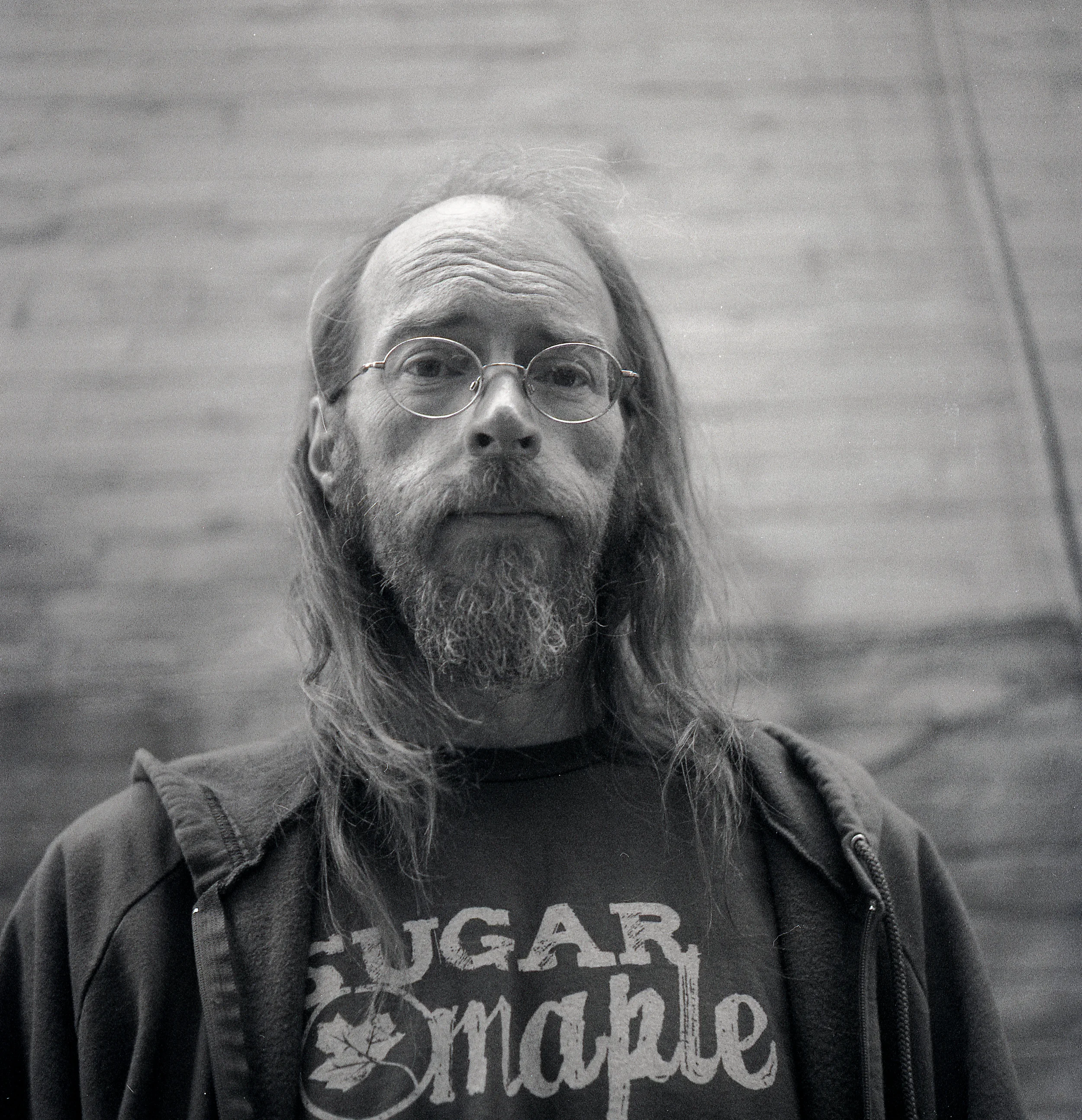 Charlie Parr is an a Minnesota musician who plays a mix of blues and American folk music. 