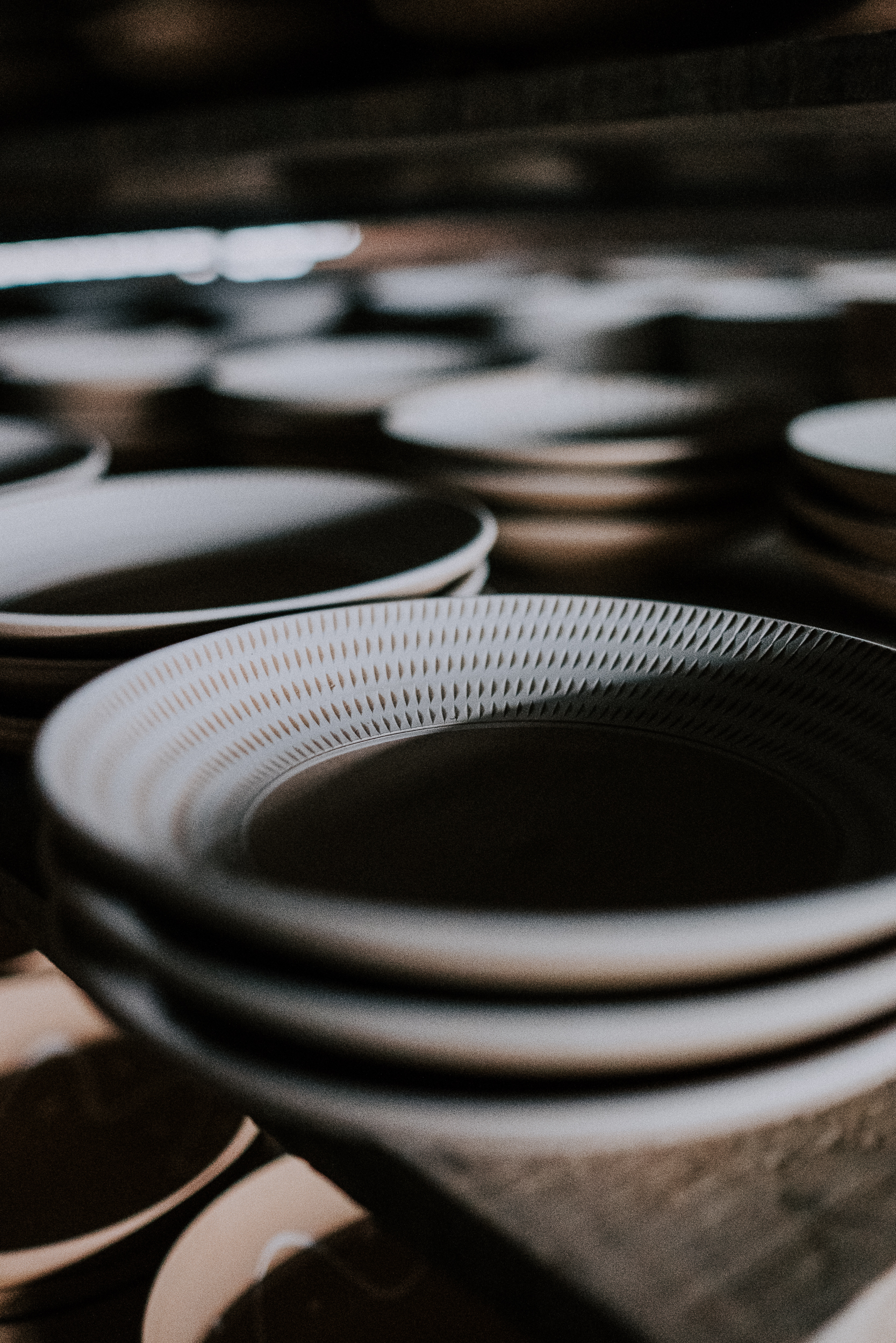  Bowls decorated with the tobi-kanna technique.&nbsp; 