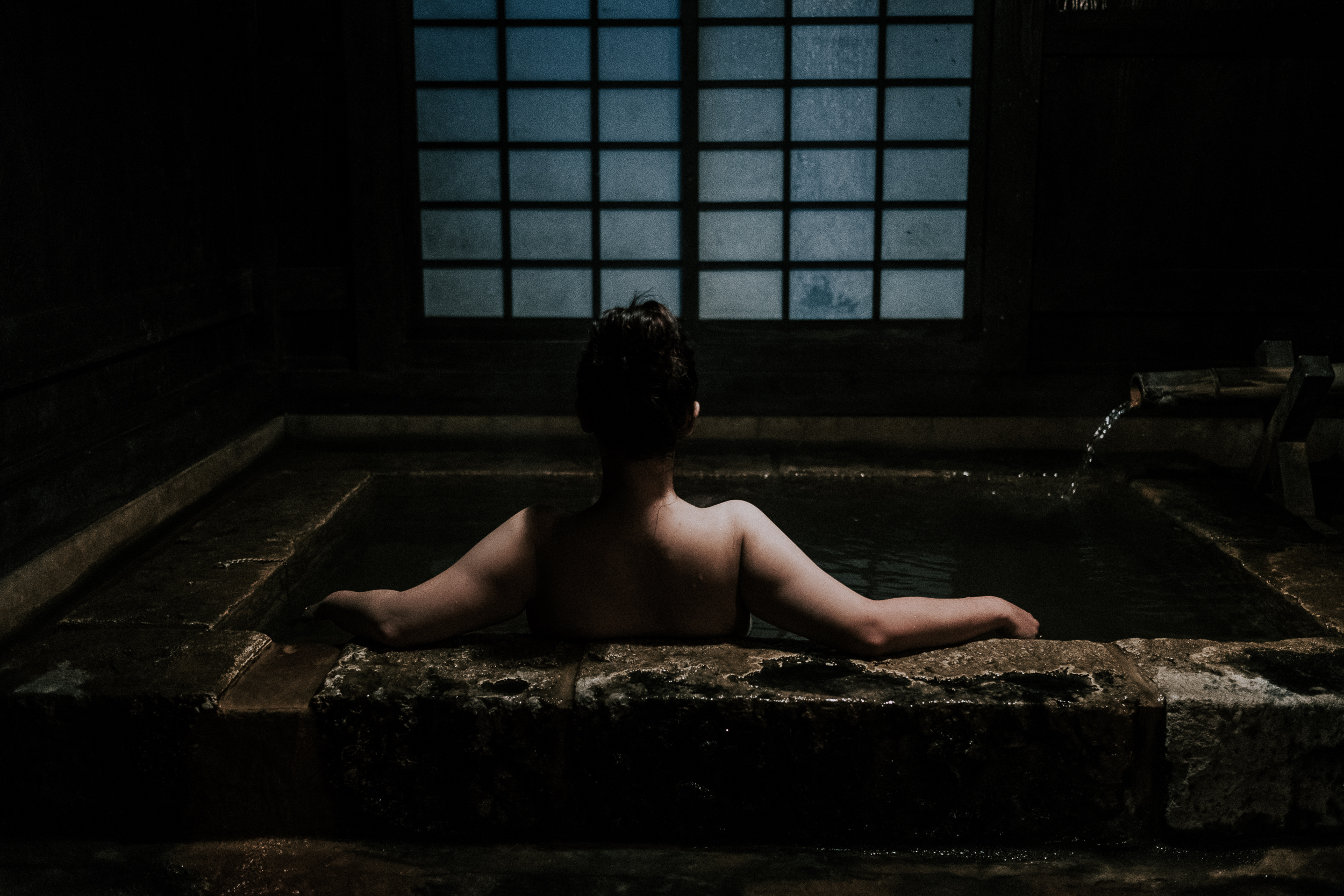  My new friend Leslie in one of the private onsens at Ryokan Sanga.&nbsp; 