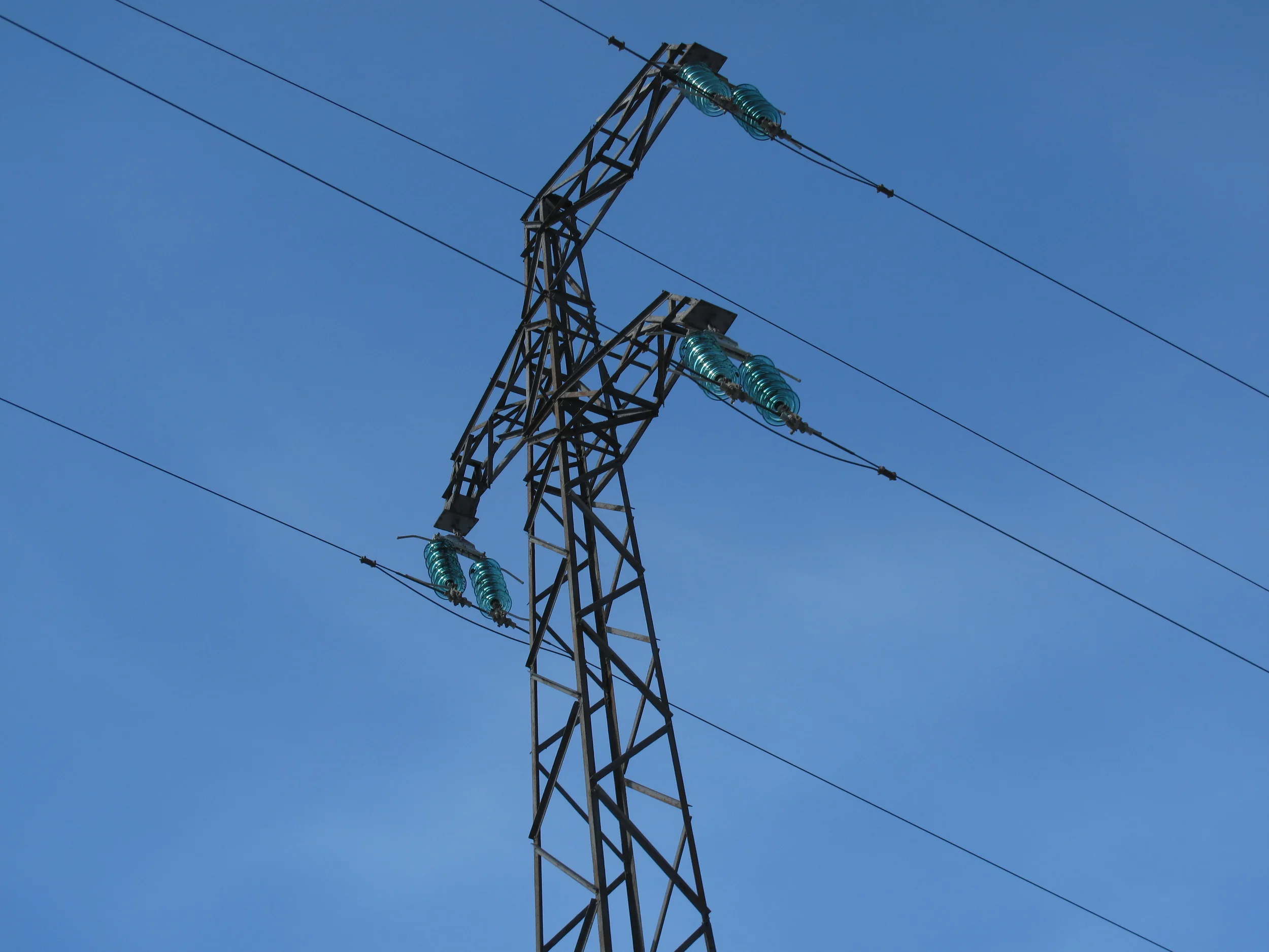 pylon_by_devilfeet-d4rrl6m.jpg