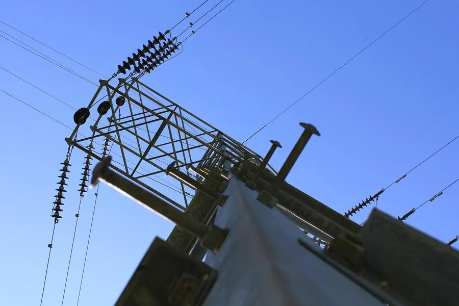 high_voltage_by_towble-d5dgryo.jpg