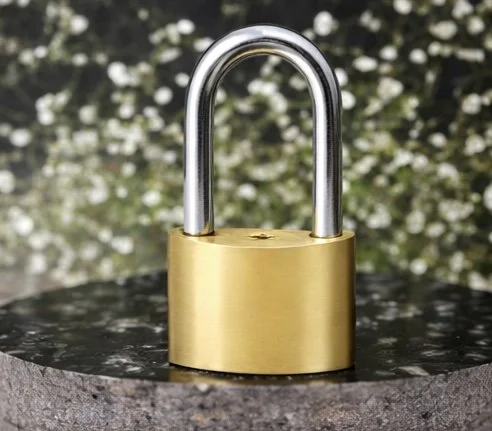 Sarı Kaplama Asma Kilit.jpg