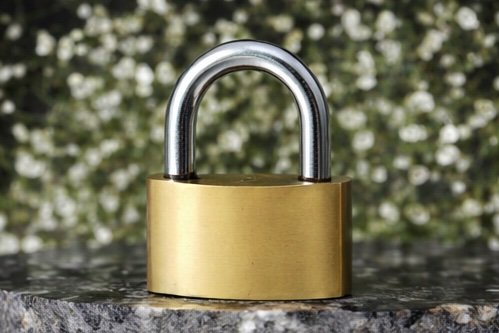 Sarı Kısa Asma Kilit.jpg