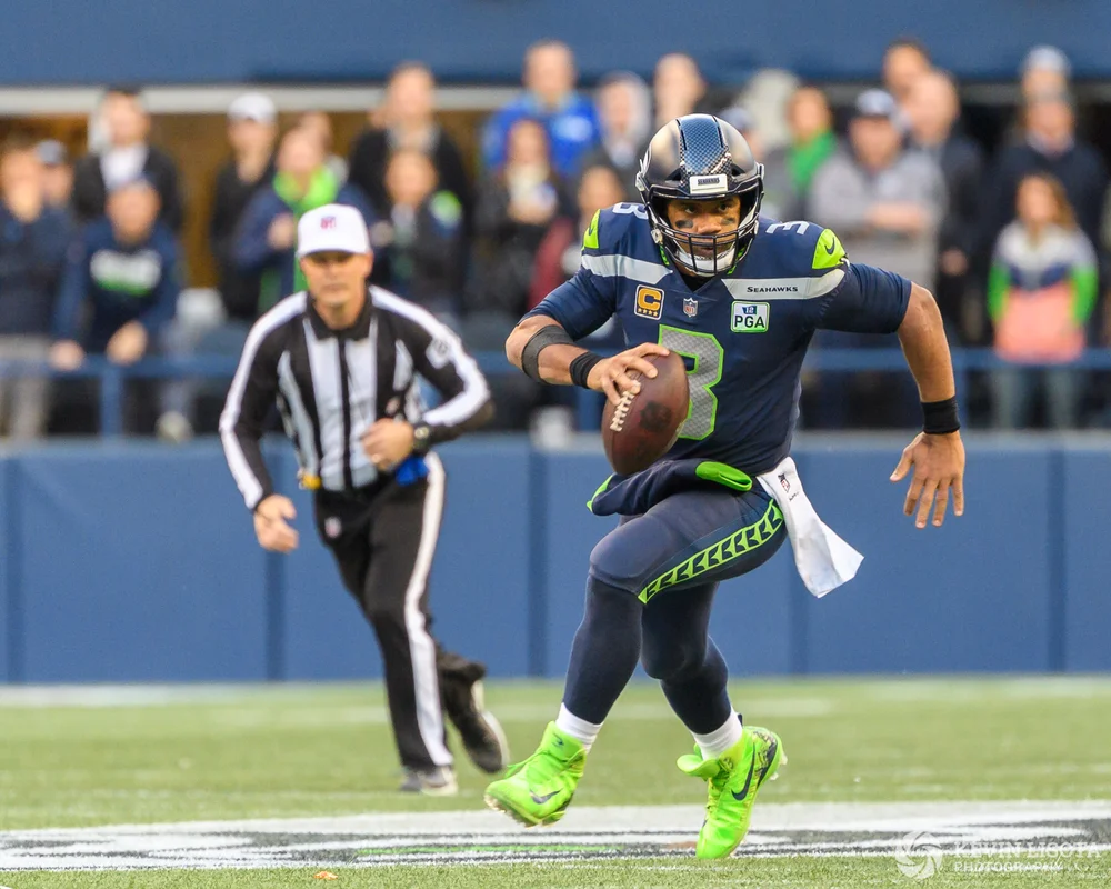Russell Wilson - Seattle Sehawks vs. Los Angeles Chargers - Nove
