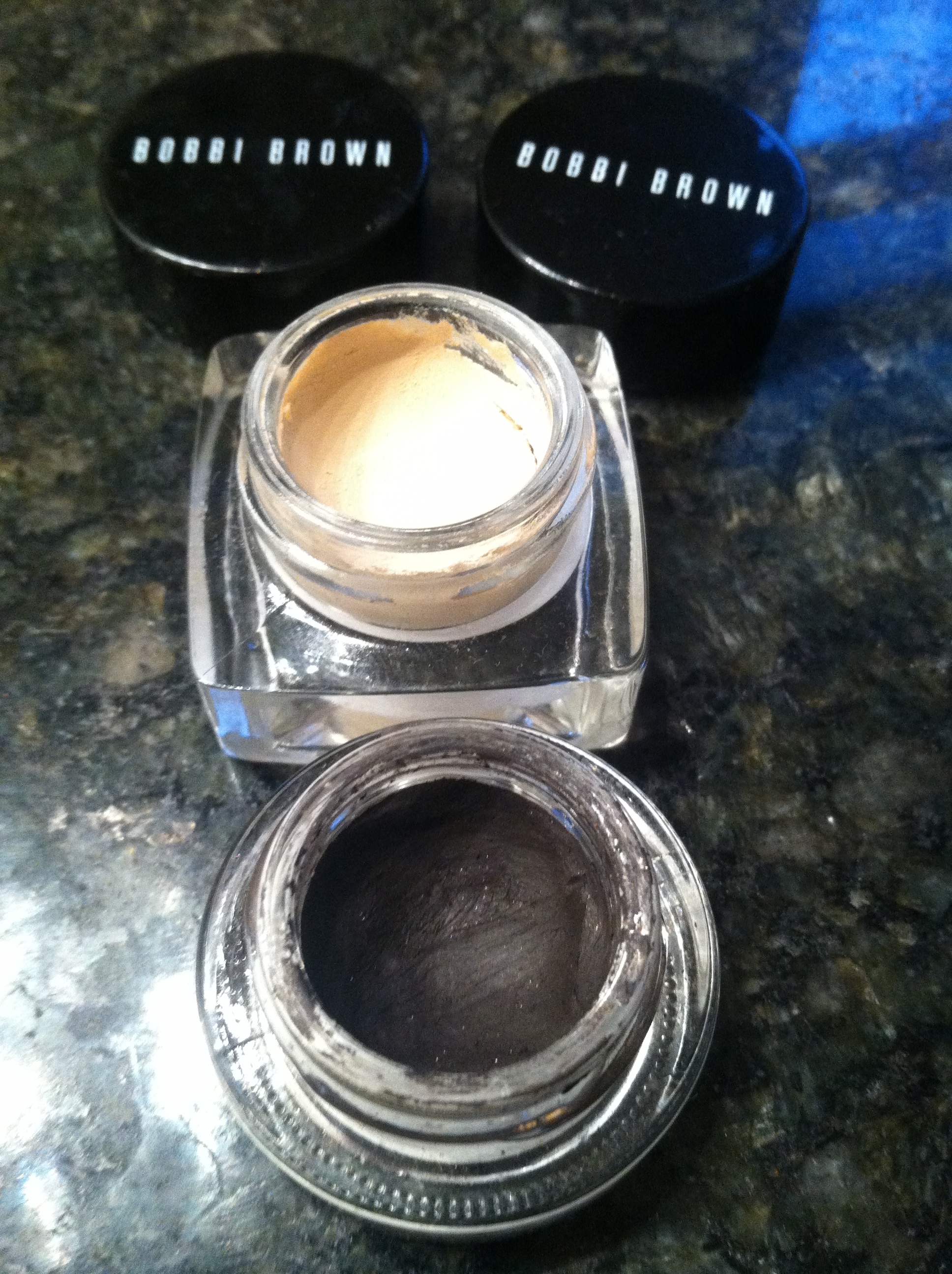  Long-wear cream shadow and gel liner, two indespensible products from Bobbi Brown. 