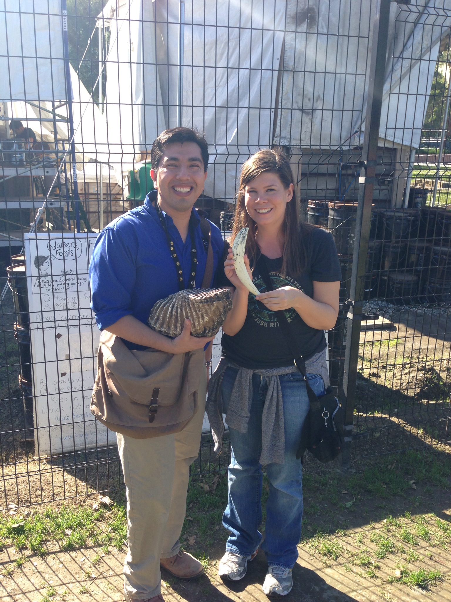  Posing with Gustavo (Great Guide) and holding a Saber Tooth 