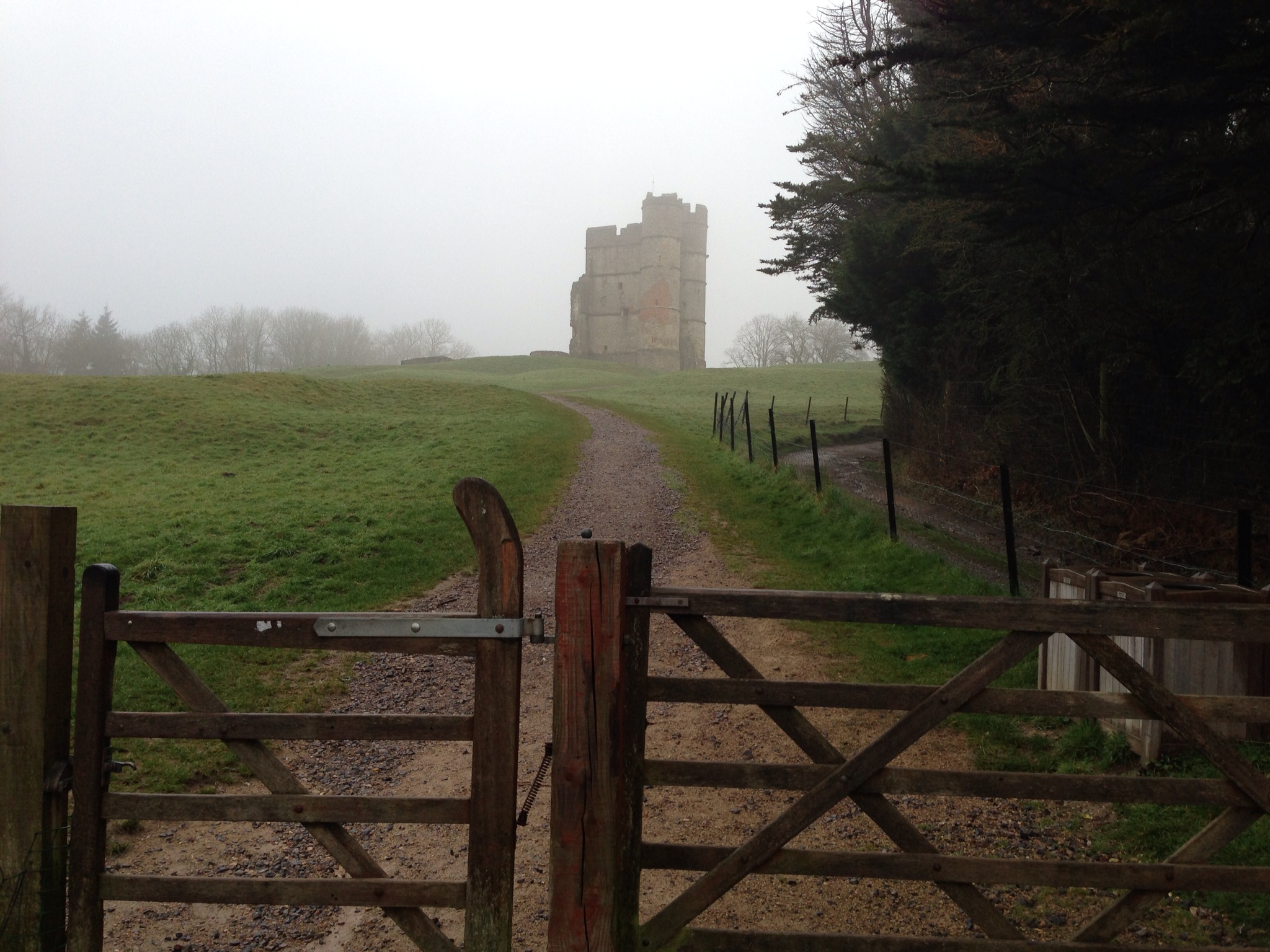  Donnington Castle.​ 