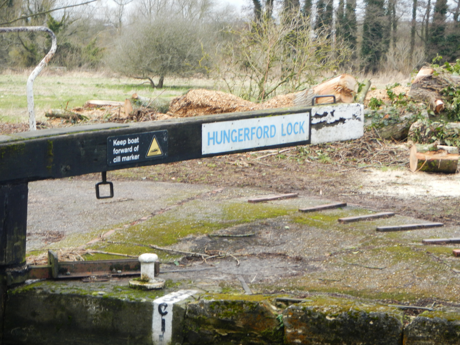  The Hungerford Lock 