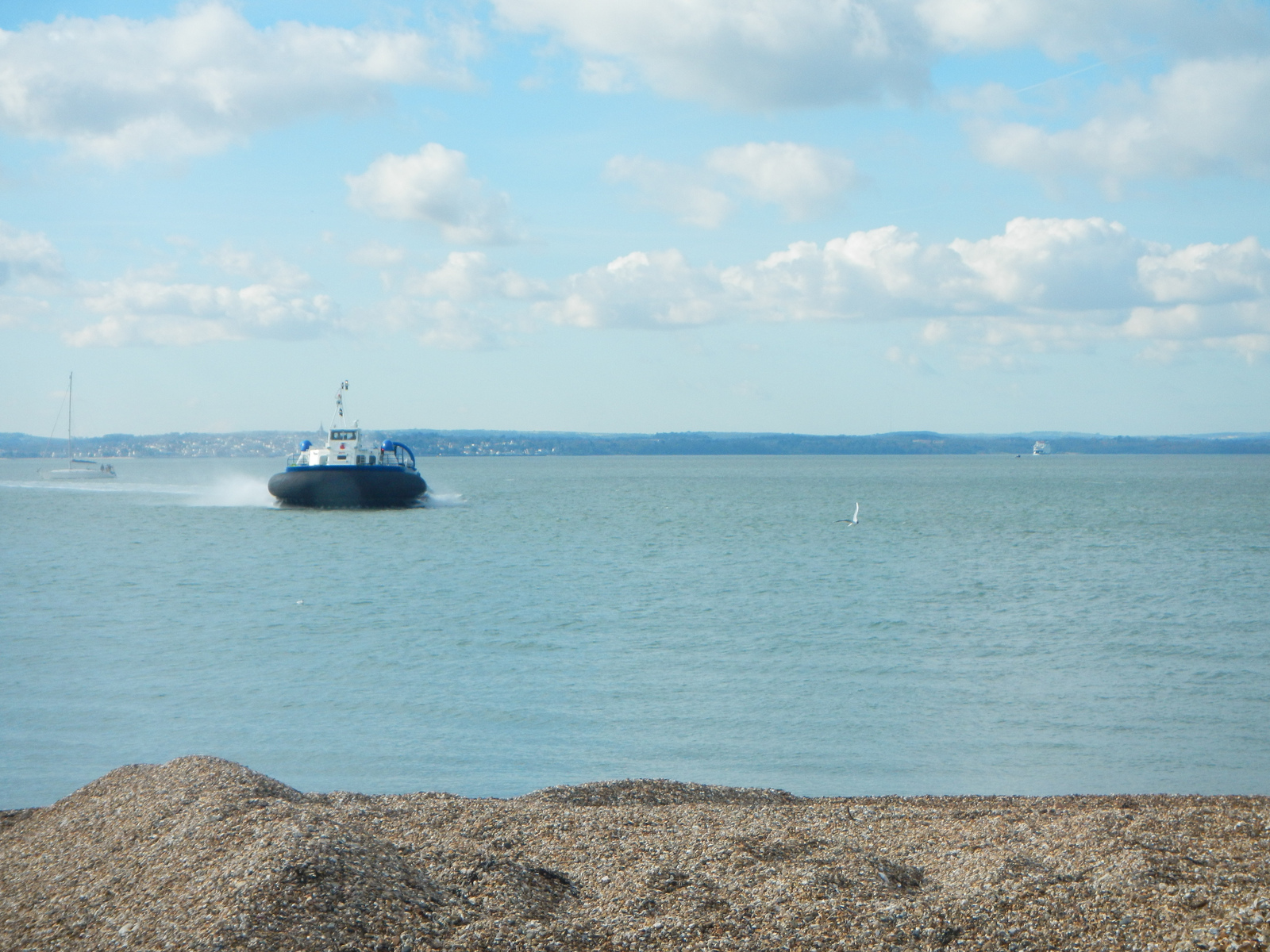  ​Here comes the Hovercraft! 