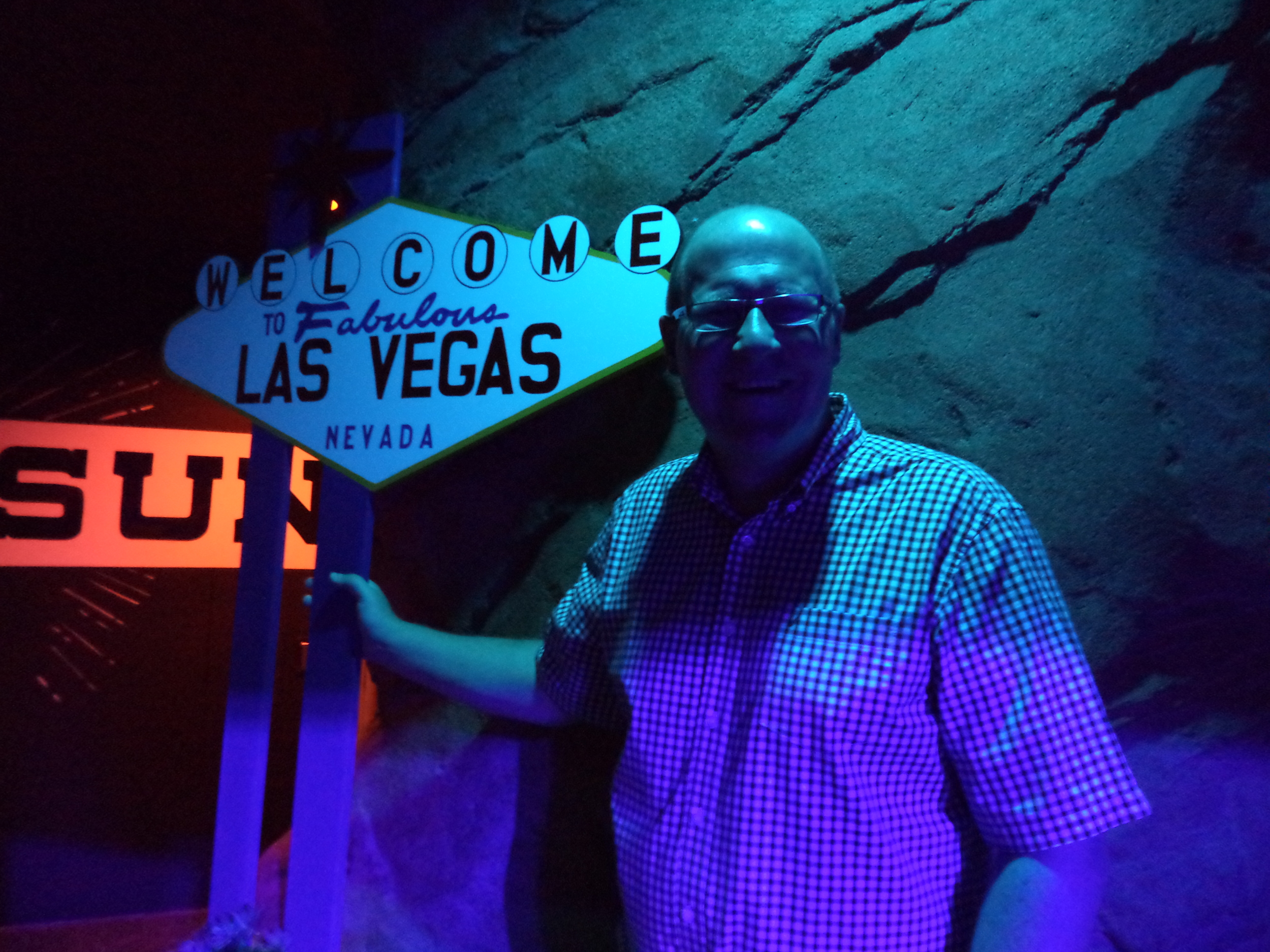  After many, many trips to Vegas, Dan finally gets his picture in front of the famous sign! 