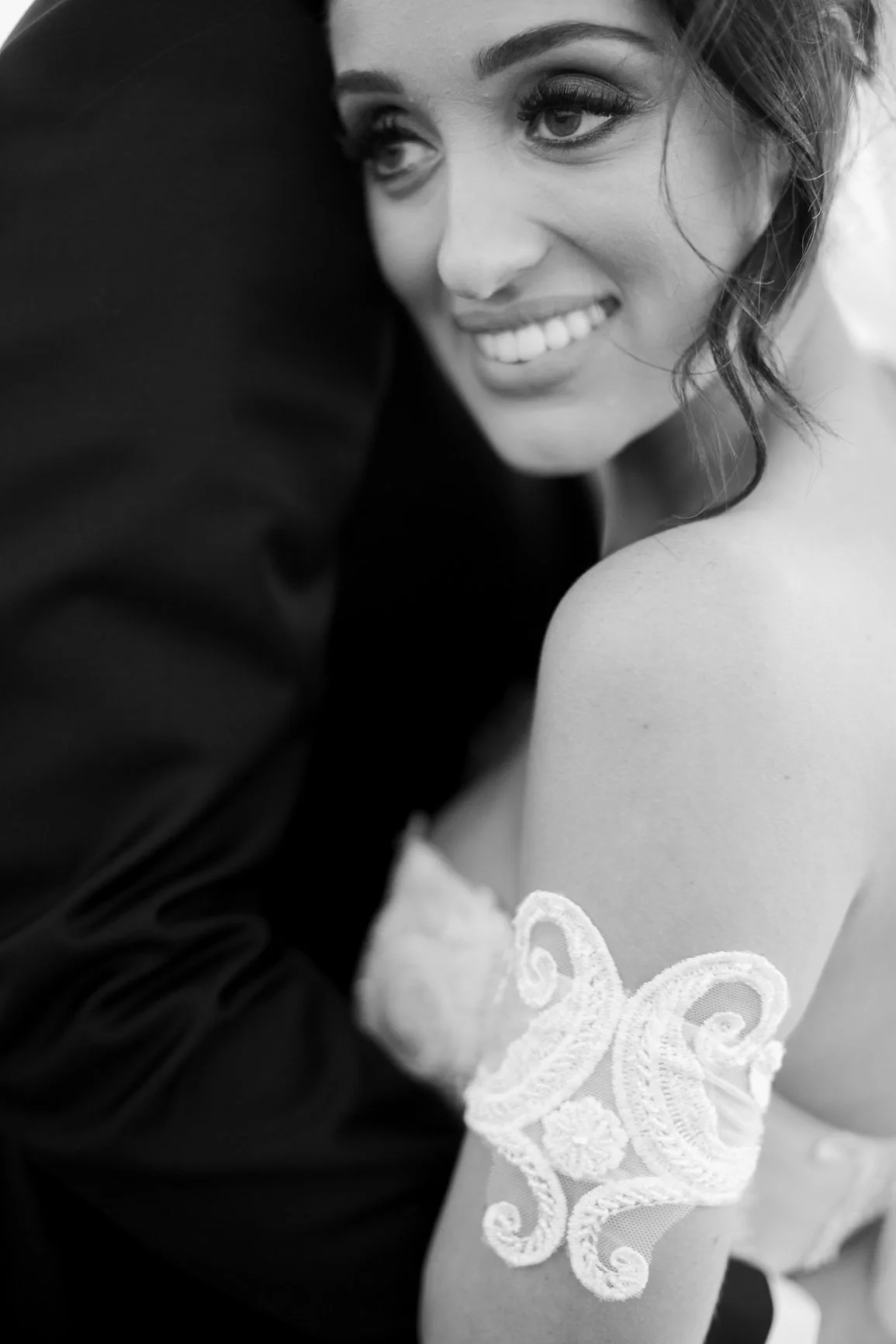 Steph+Aaron_LoRes00646.jpg