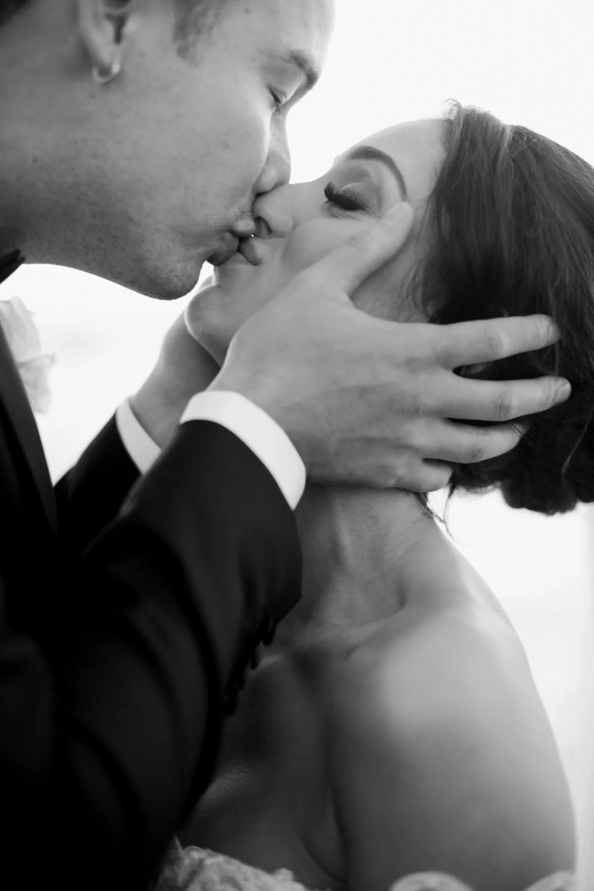 Steph+Aaron_LoRes00652.jpg