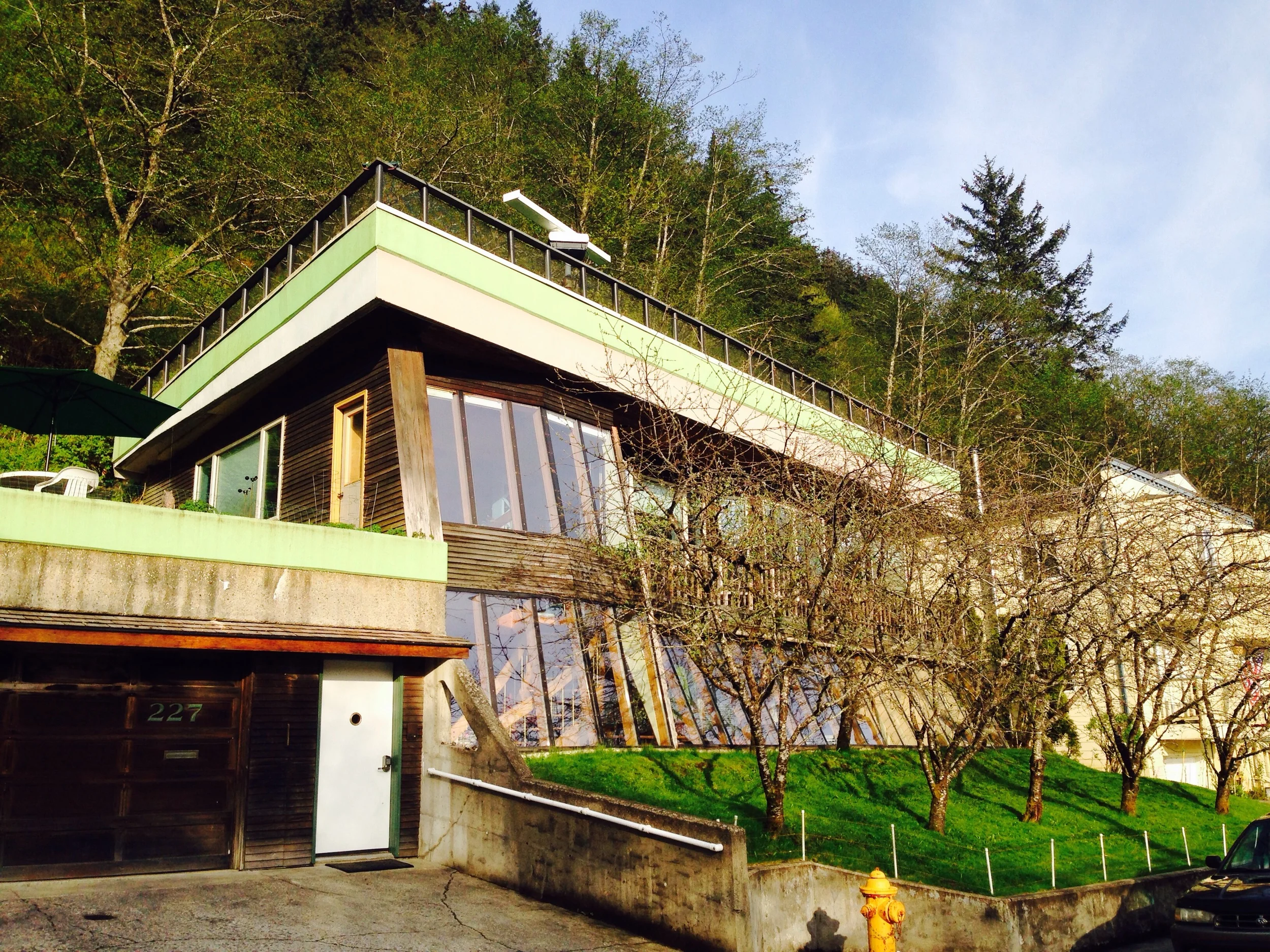 Take a look at this architectural dream at the top of the stairs along Gastineau Avenue.